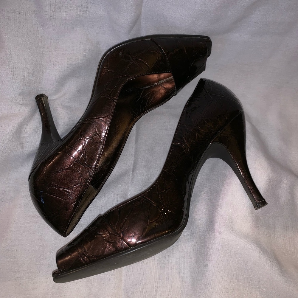 Rampage Mystic Brown Patent Leather Pumps
